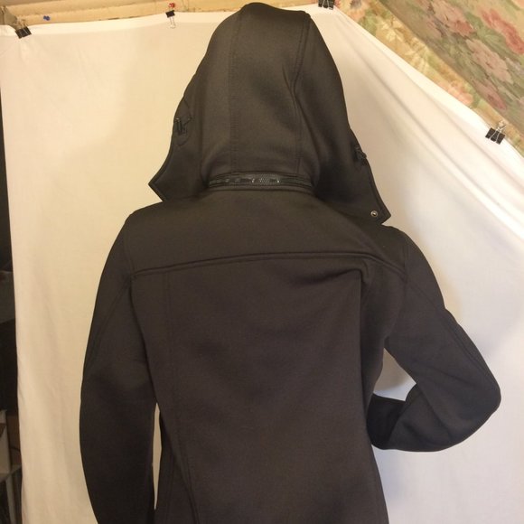 Men's(?) Black Performance Jacket by AtTwenty - Picture 6 of 10